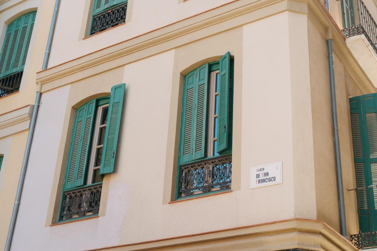Coverlin Apartamentos San Francisco Malaga Zewnętrze zdjęcie
